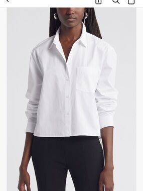 Woman’s NORDSTROM crop cotton poplin button up shirt